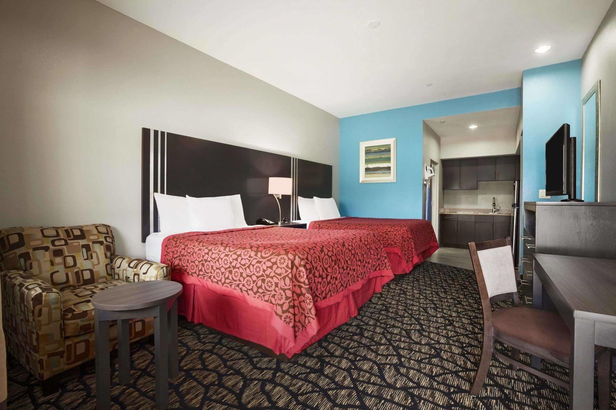 Days Inn & Suites By Wyndham Houston North-Spring Westfield Dış mekan fotoğraf